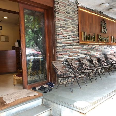 Hotel Sweet Home Мумбаї Екстер'єр фото